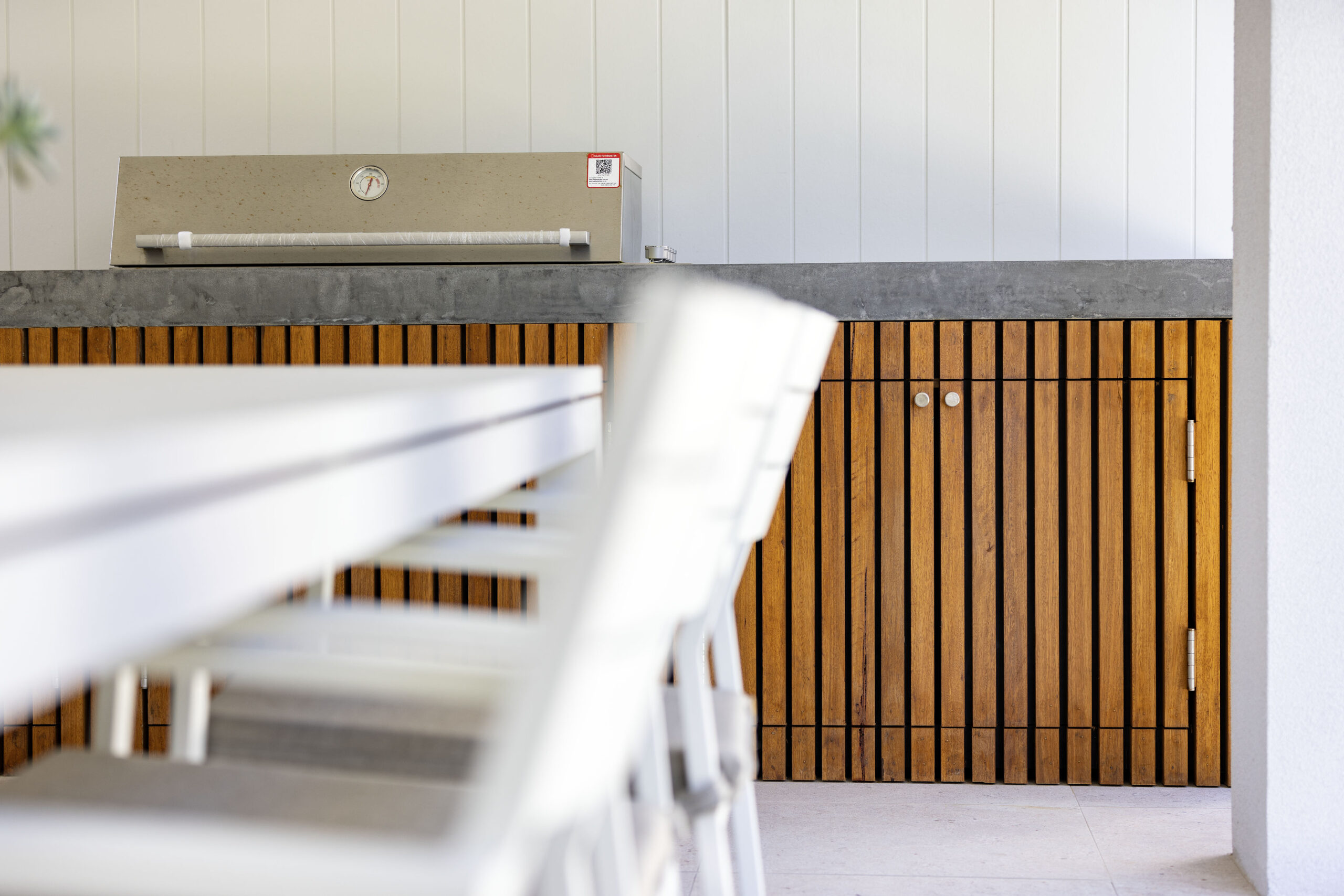 Outdoor Kitchen and Dining Area Newcastle NSW